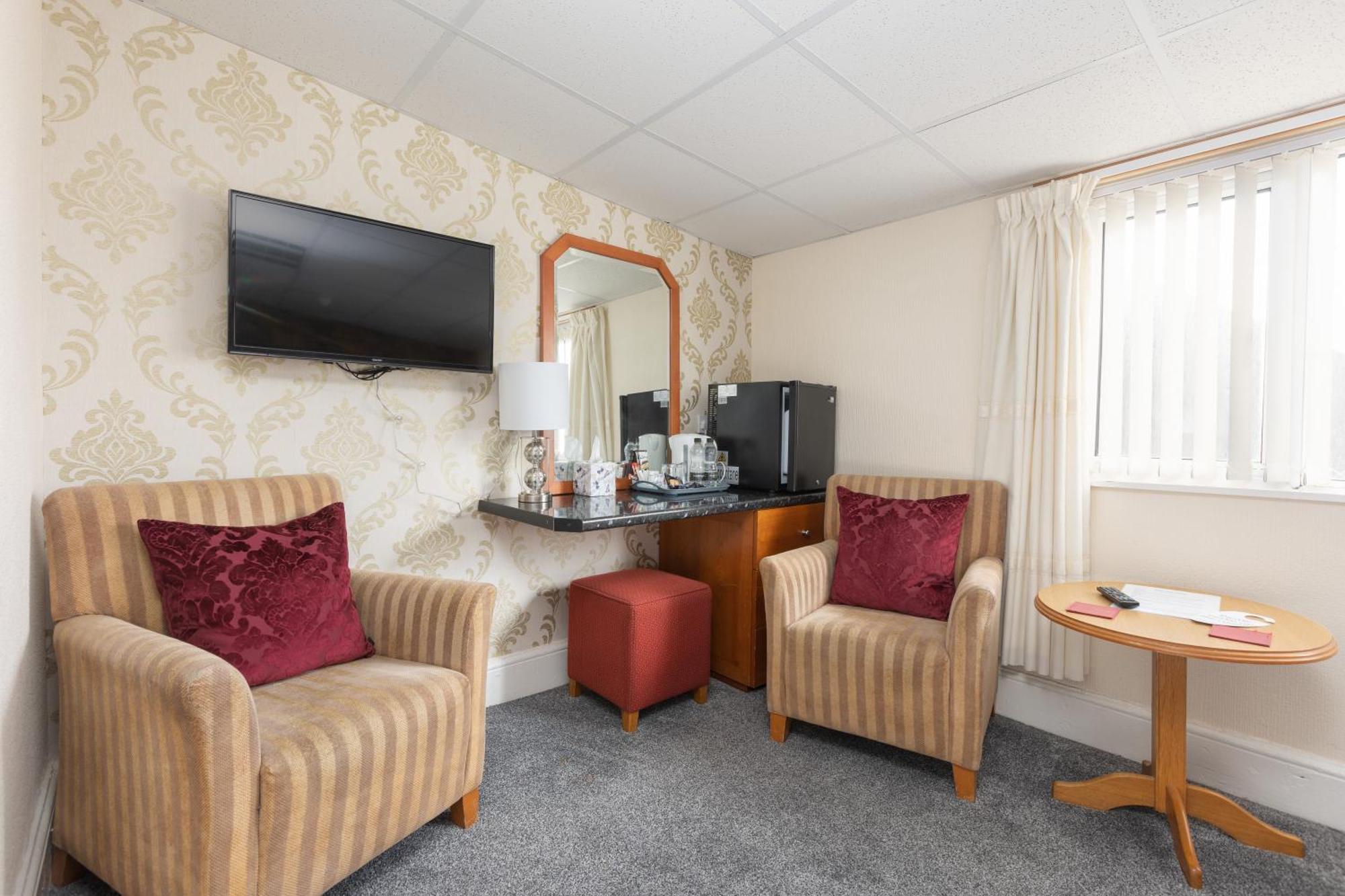 Adelaide Lodge - Town Centre - Opposite Winter Gardens, Blackpool